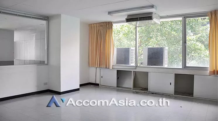  Office space For Rent in Phaholyothin, Bangkok  near MRT Phetchaburi (AA15615)